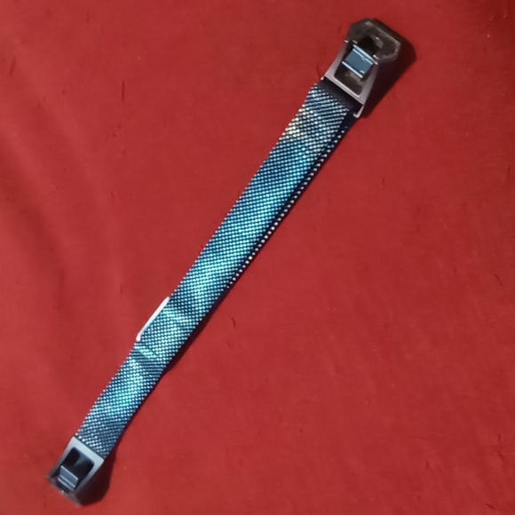 Fitbit alta Hr stainless steel magnetic closure band. - Picture 3 of 9